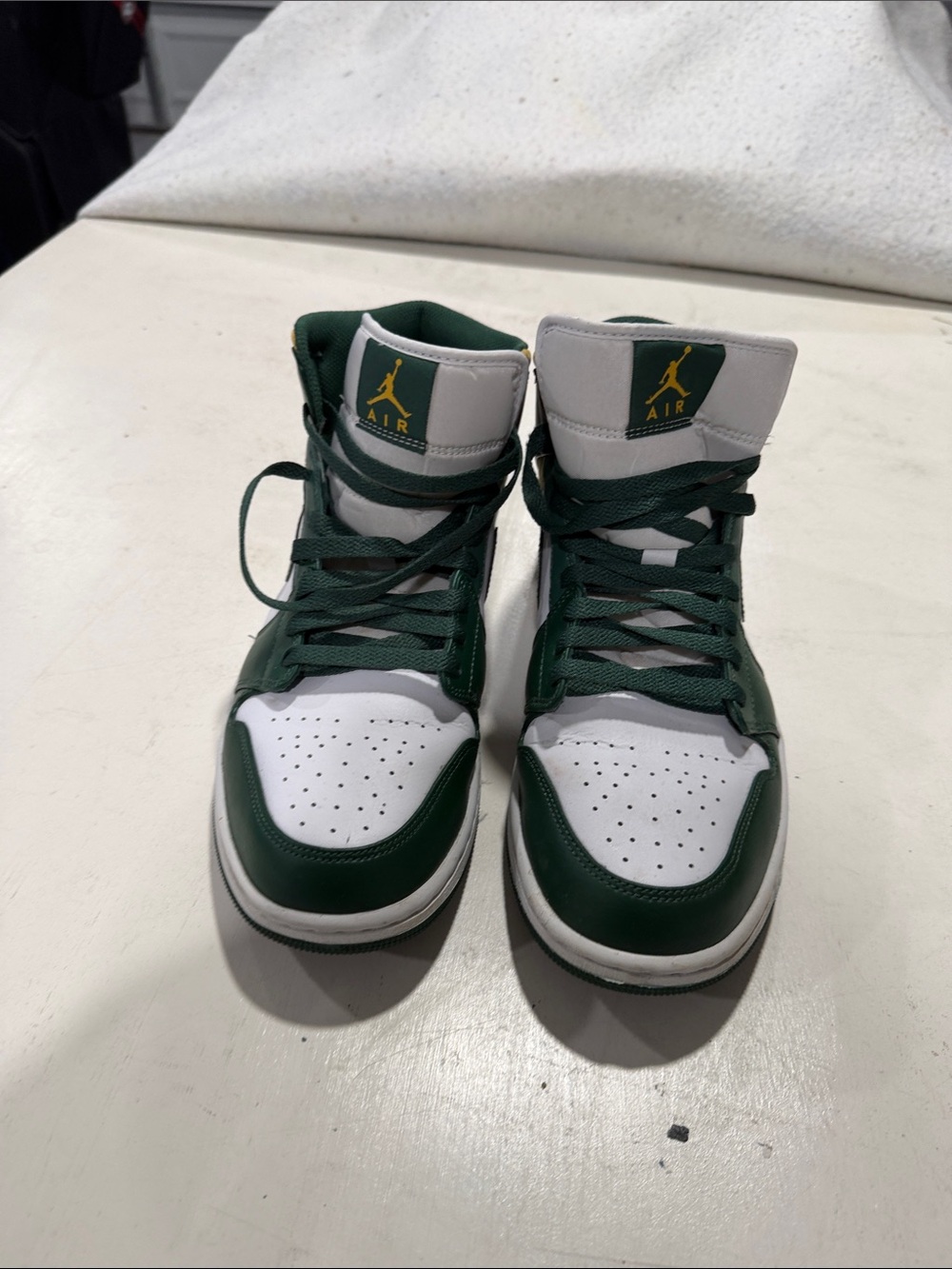 Nike Men’s High-Top Sneakers in Green, White & Yellow - Picture 2 of 5